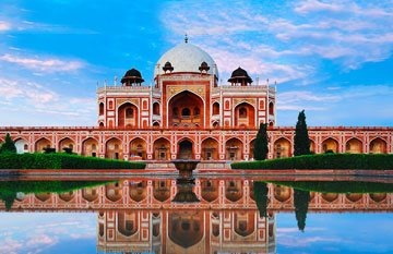 Bus-Tempo-Booking-Tour-Packages-From-Golden-Triangle-Tours